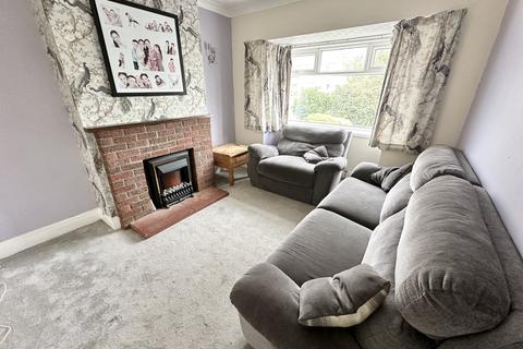 4 bedroom semi-detached house for sale, North Drive, Cleveleys FY5