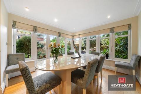 undefined, Mountview Close Hampstead Way Hampstead Garden Suburb NW11