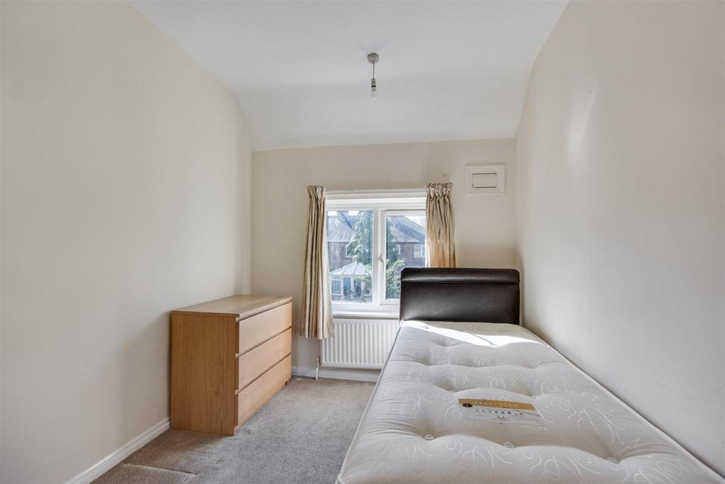 Bedroom 2 1.jpeg