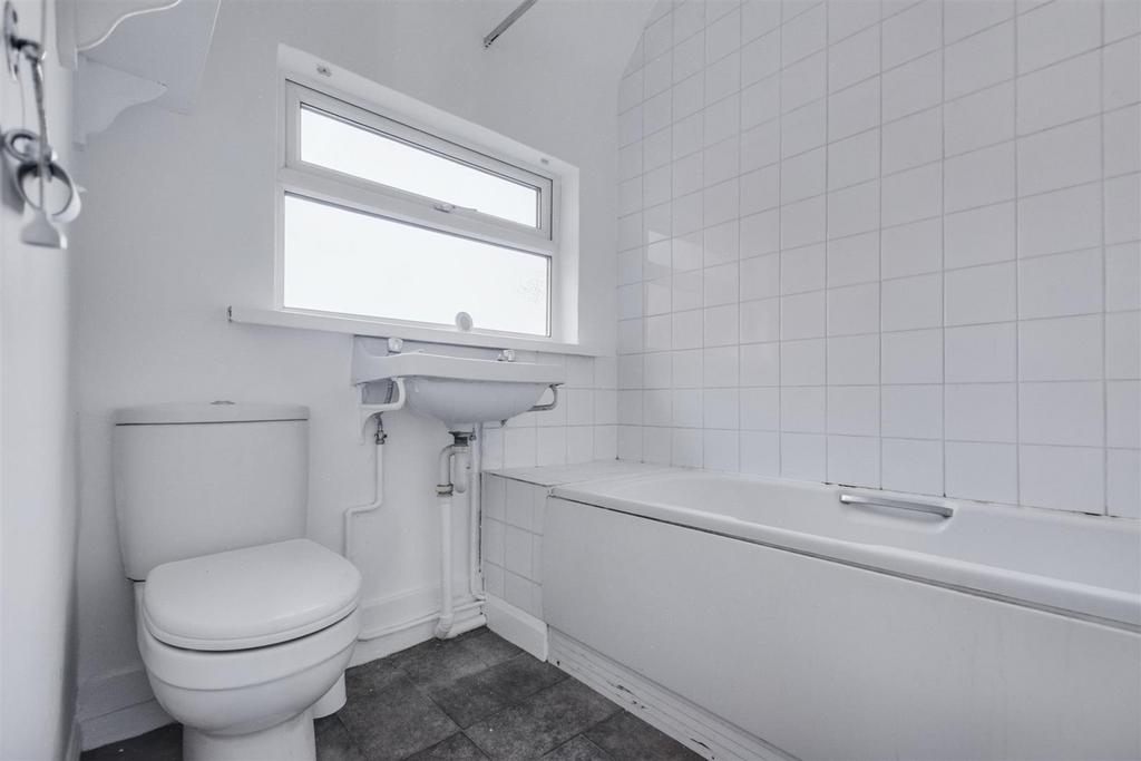 Bathroom.jpeg