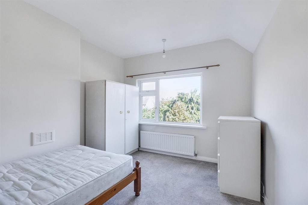 Bedroom 1 1.jpeg