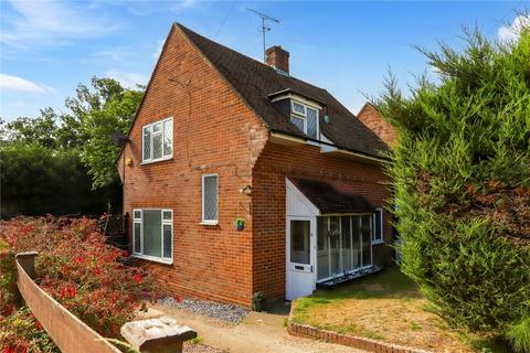 3 bedroom detached house for sale, Santina Close, Farnham, Surrey, GU9