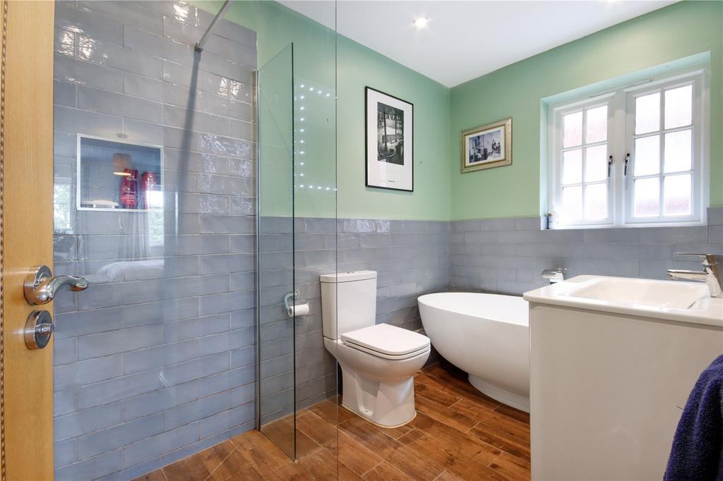 En Suite Bathroom