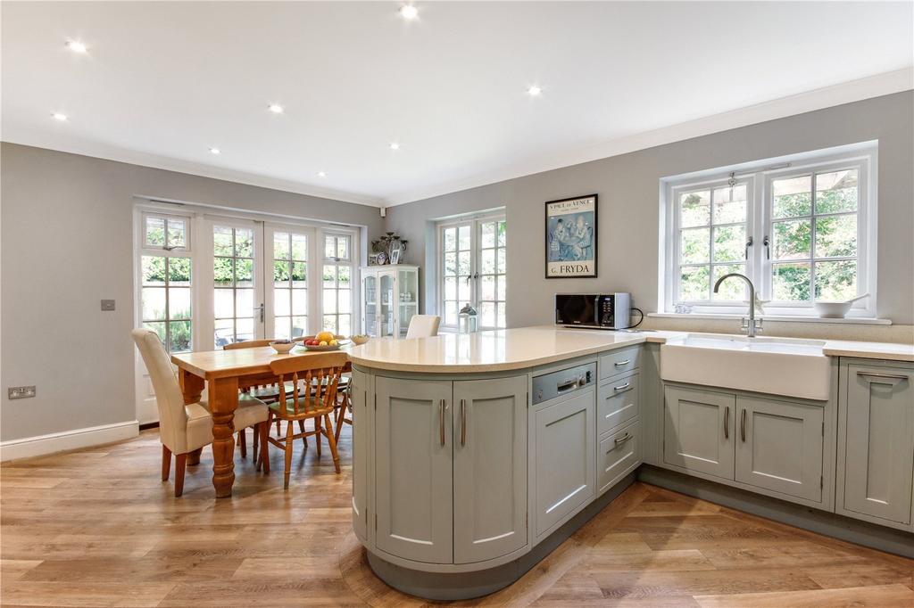 Kitchen/Breakfast Rm