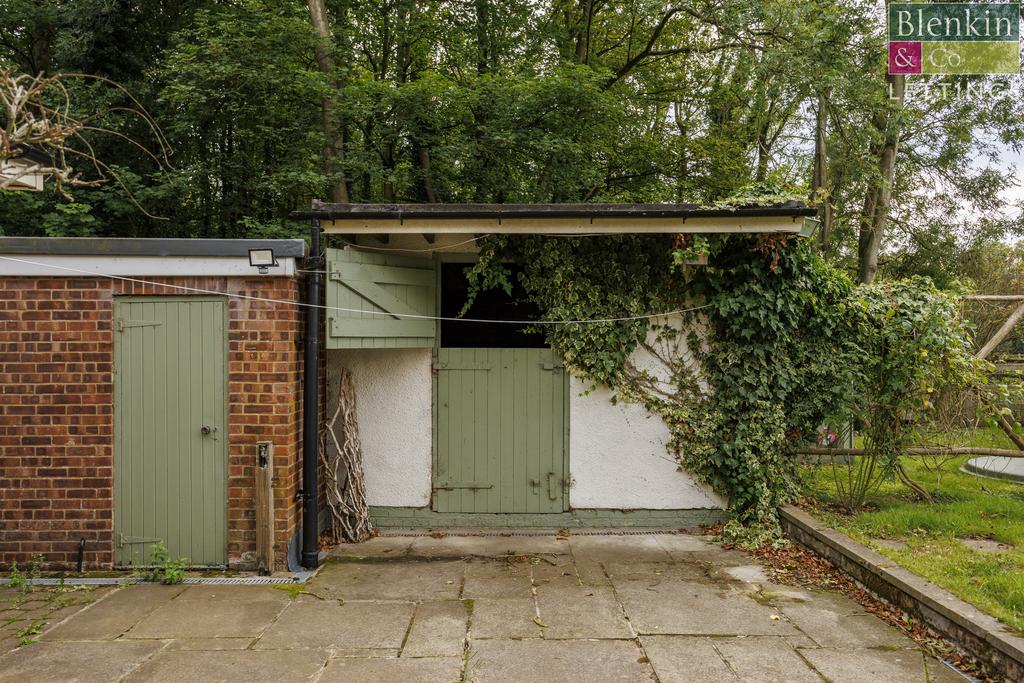 Shed