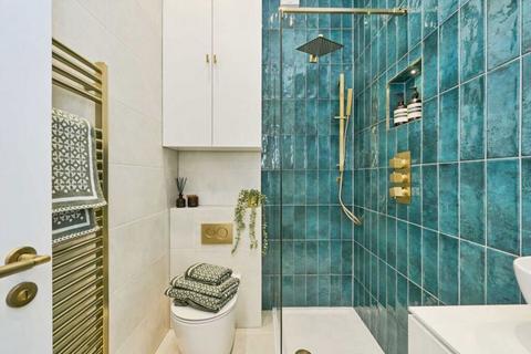 1 bedroom flat for sale, St. Michaels Gardens, London W10