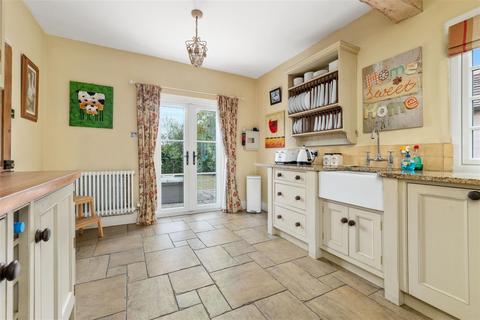 undefined, Great North Road, Cromwell, Newark