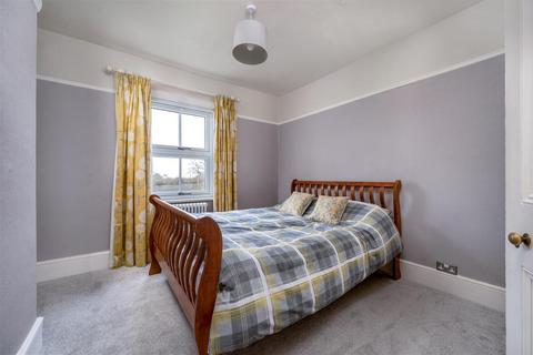undefined, Great North Road, Cromwell, Newark