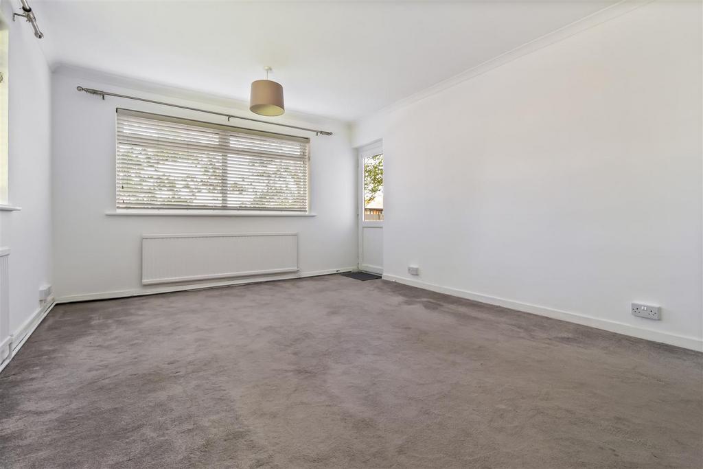 Chatsmore Court, 5 005.JPG