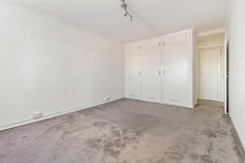 Chatsmore Court, 5 014.JPG