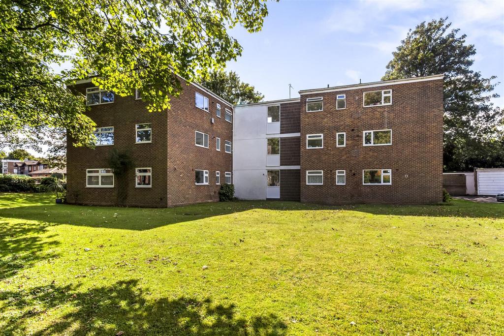 Chatsmore Court, 5 004.JPG