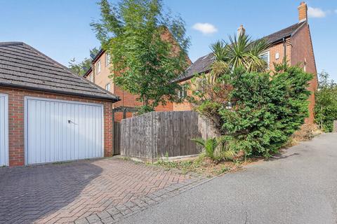 4 bedroom terraced house for sale, Union Street, Kettering NN16