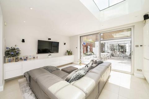 undefined, Walham Grove, London SW6