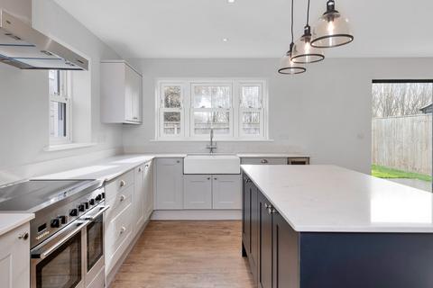 3 bedroom detached house for sale, The Cedars, Royston SG8