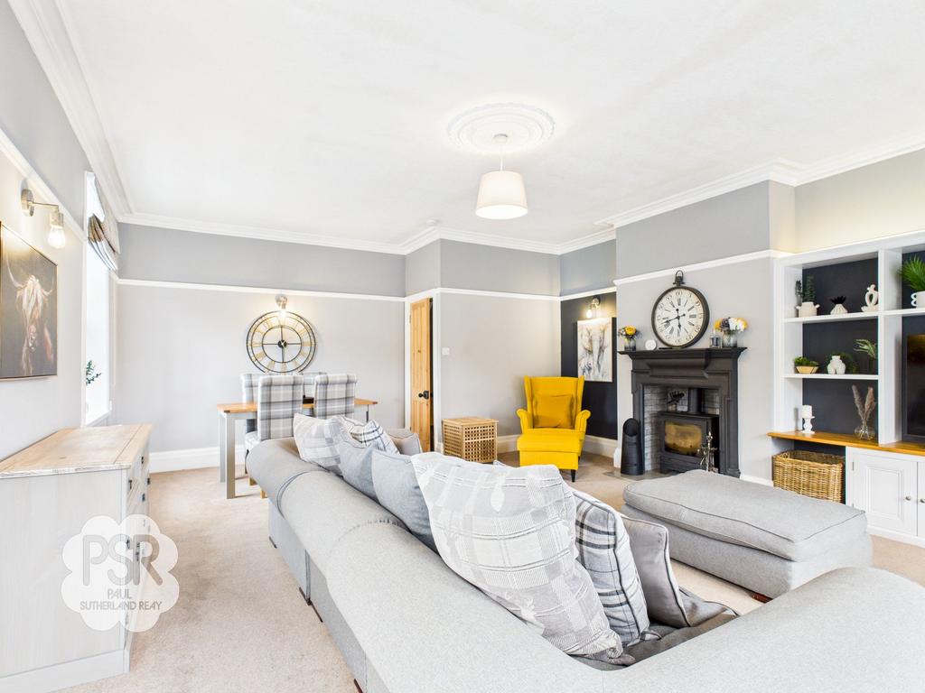 Cottage Lounge