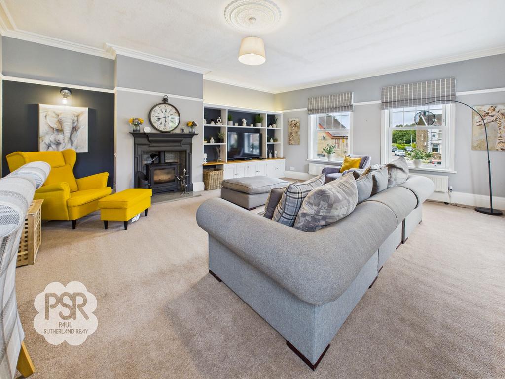 Cottage Lounge