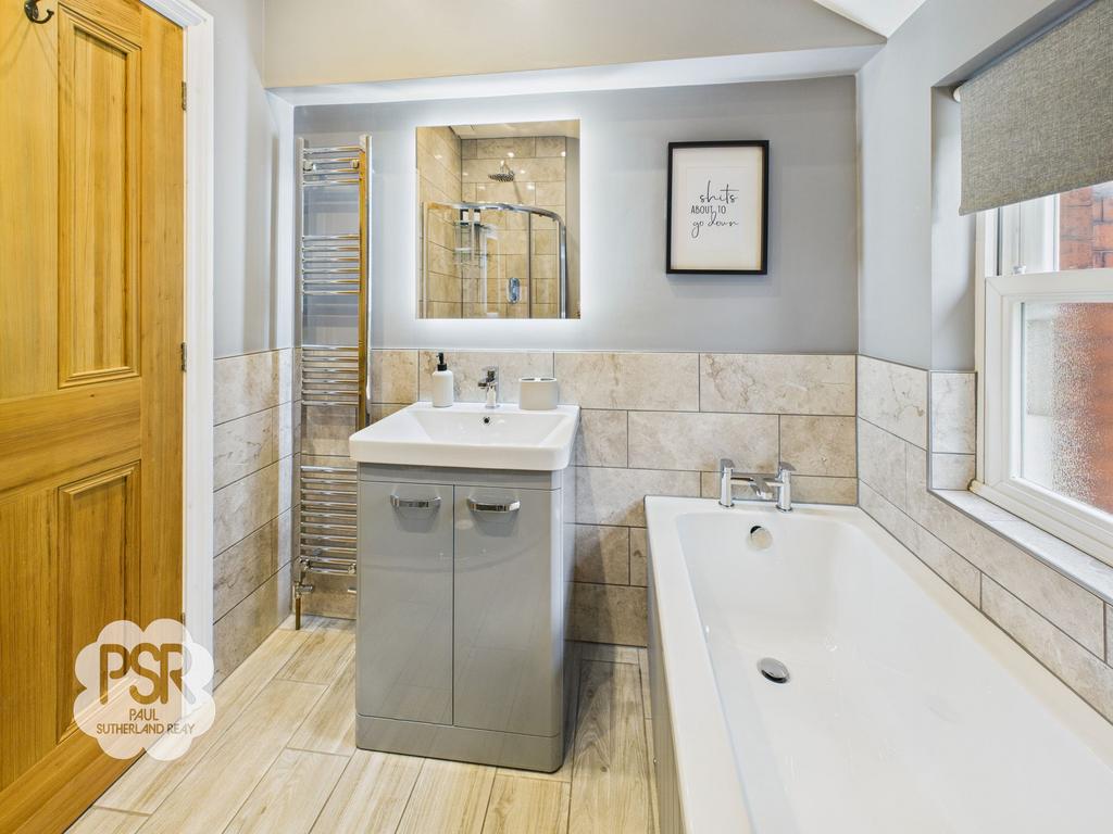 Cottage Bathroom