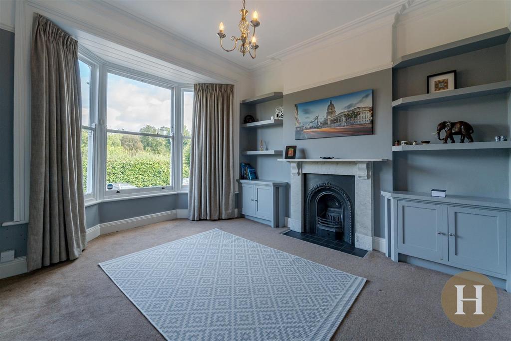 Hadleigh Estate Agents-38.jpg