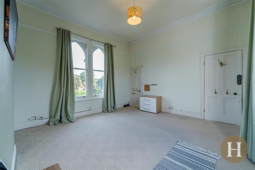 Hadleigh Estate Agents-14.jpg