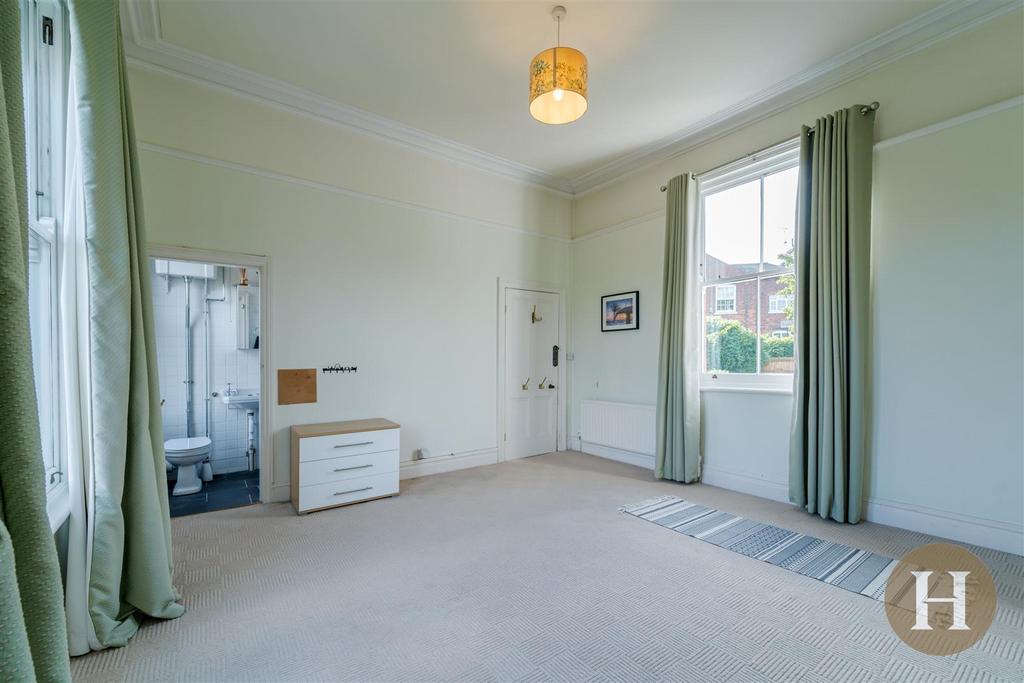 Hadleigh Estate Agents-16.jpg
