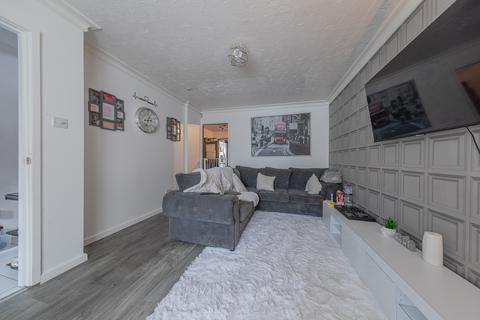 4 bedroom end of terrace house for sale, Dickson Road, Stafford ST16