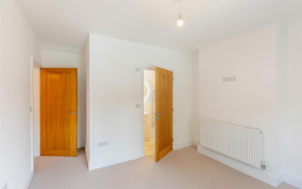 8645139-interior11.jpg