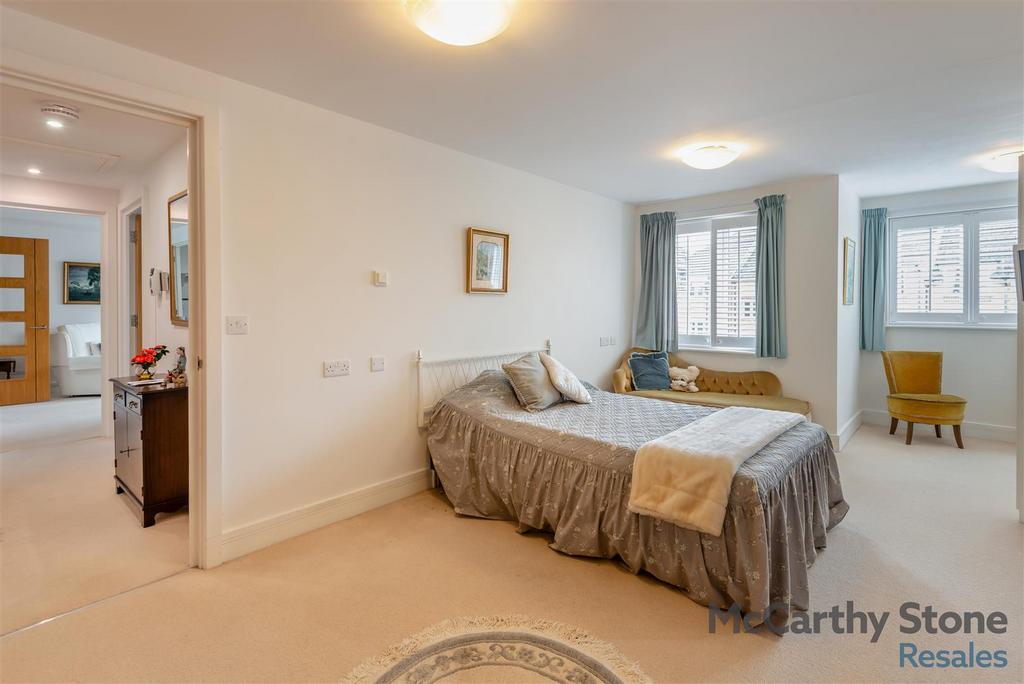 8660891-interior08.jpg