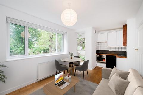 2 bedroom flat for sale, Nightingale Lane, Wanstead