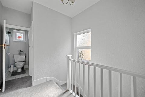 3 bedroom semi-detached house for sale, Thaxted Road, London SE9