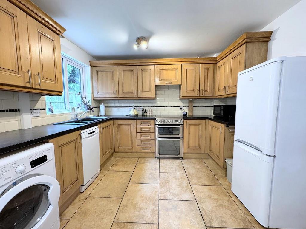 Dining kitchen