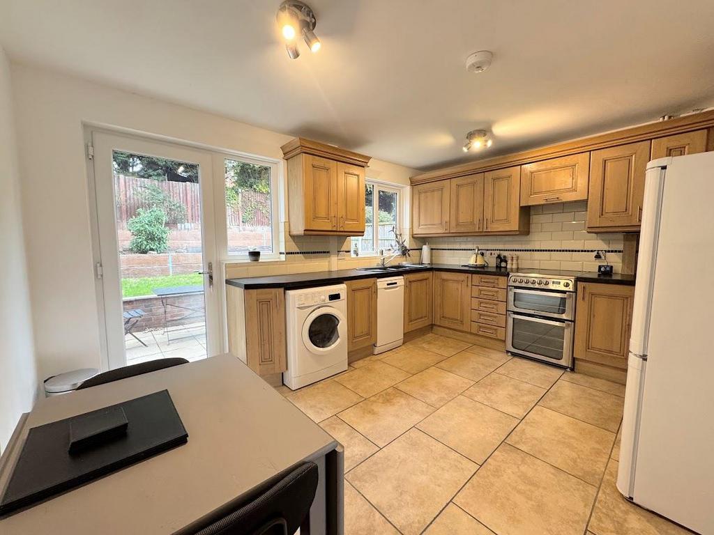 Dining kitchen