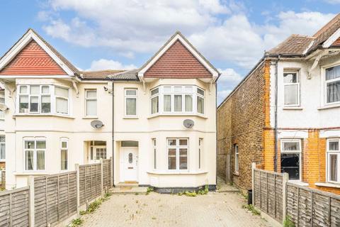 Barlow Road, London W3