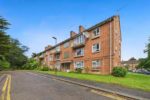 Milman Close, Pinner, HA5