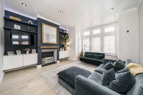 Knollys Road, London SW16