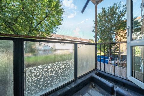 1 bedroom apartment for sale, Longfield Estate, London