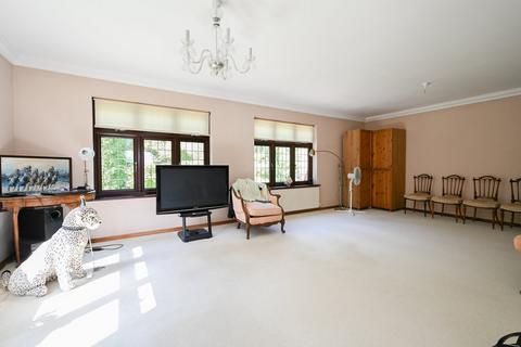 7 bedroom detached house for sale, Avon Castle Drive, Ringwood, BH24