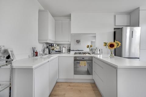 2 bedroom flat for sale, Messina Avenue, West Hampstead, London, NW6