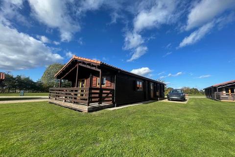 3 bedroom log cabin for sale, Messingham Lakes, Butterwick Road, Messingham DN17