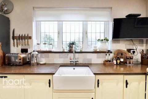 4 bedroom detached house for sale, Thrift Road, Branston, Burton-On-Trent