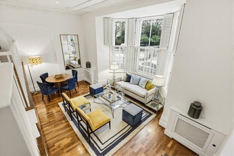 2 bedroom flat for sale, Redcliffe Square, Chelsea, London