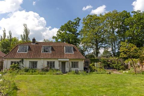 undefined, Village Road, Coleshill, Amersham, Buckinghamshire, HP7