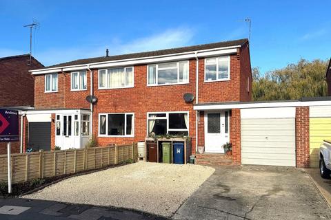 Tirlebank Way, Gloucestershire GL20