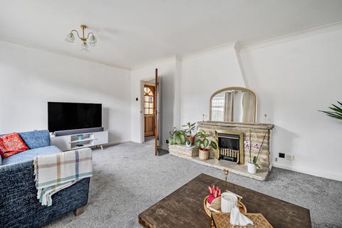 3 bedroom detached house to rent, Tormead Road, Guildford, Surrey, GU1