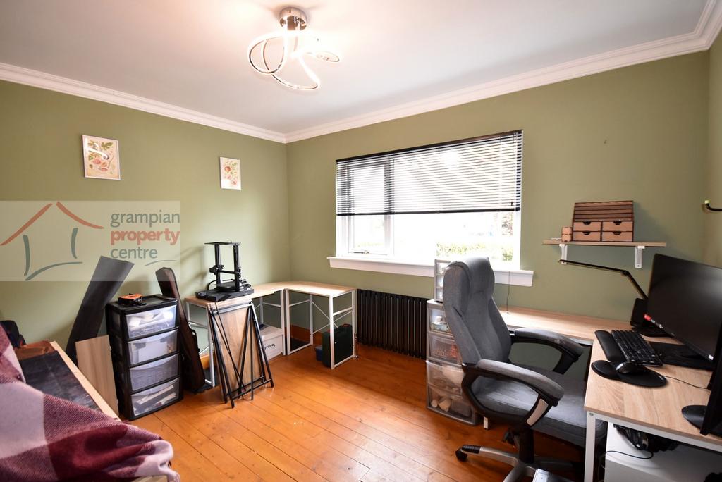 Office - bed 4 .JPG