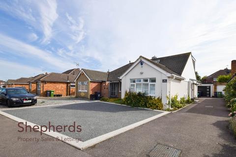 32 Winton Drive, Cheshunt, Waltham Cross, EN8 9JP