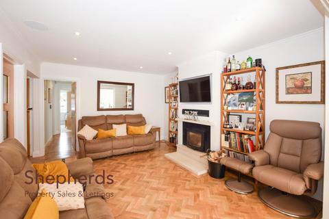 32 Winton Drive, Cheshunt, Waltham Cross, EN8 9JP