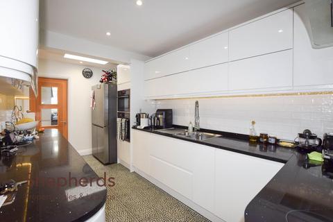 32 Winton Drive, Cheshunt, Waltham Cross, EN8 9JP