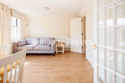 2 bedroom apartment to rent, South End Row, Kensington W8