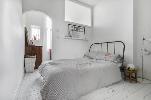 undefined, 1 bedroom First Floor Flat in Chichester