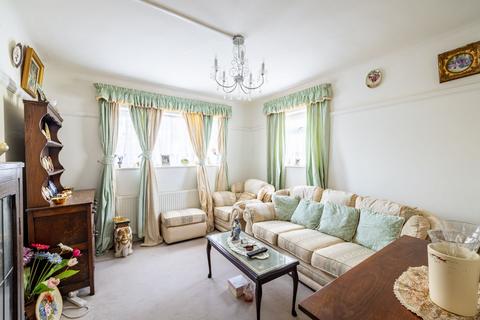 undefined, Brighton Road, Purley, CR8